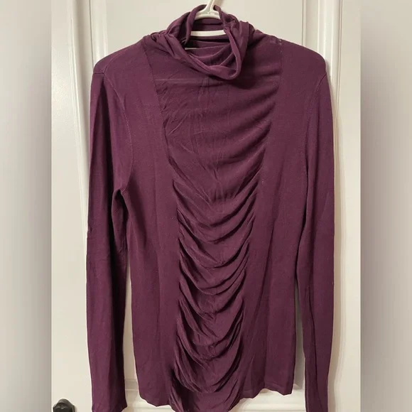 Sweater - Picture 2 of 4